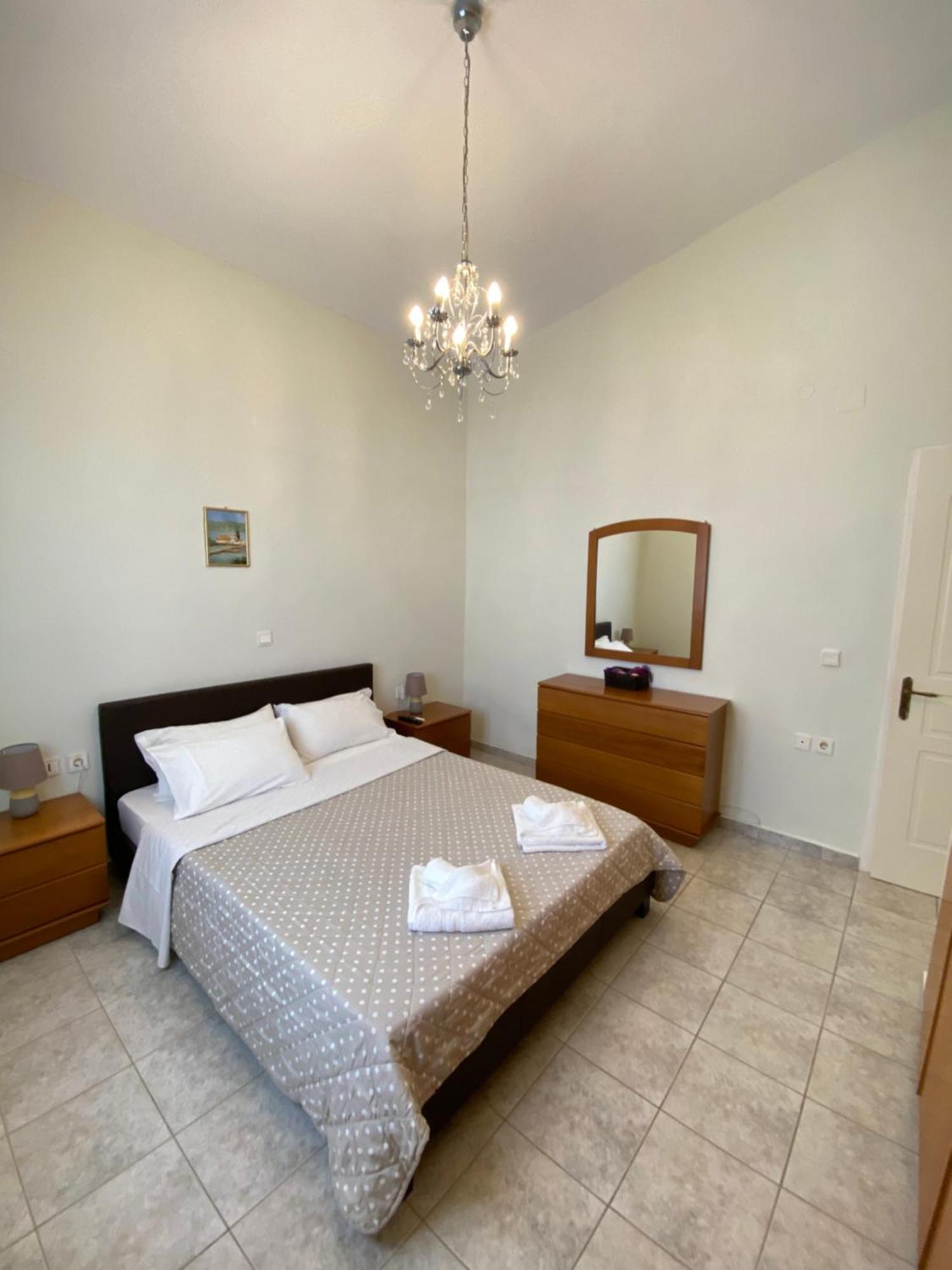 Aronis Spyros Panoramic Seaview Apartments Longos  Bilik gambar