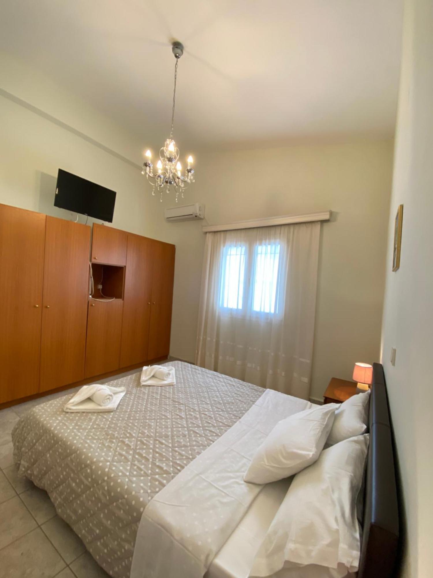 Aronis Spyros Panoramic Seaview Apartments Longos  Bilik gambar