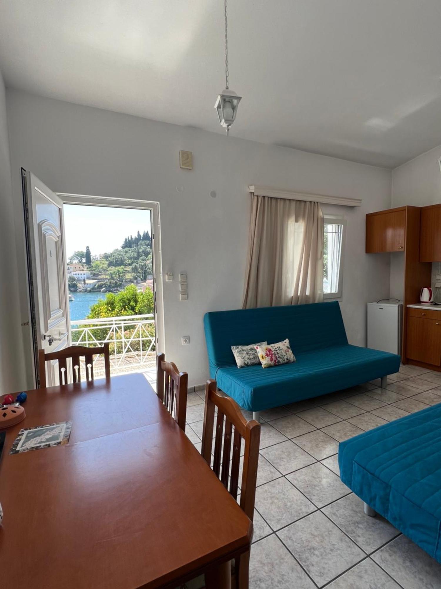 Aronis Spyros Panoramic Seaview Apartments Longos  Bilik gambar