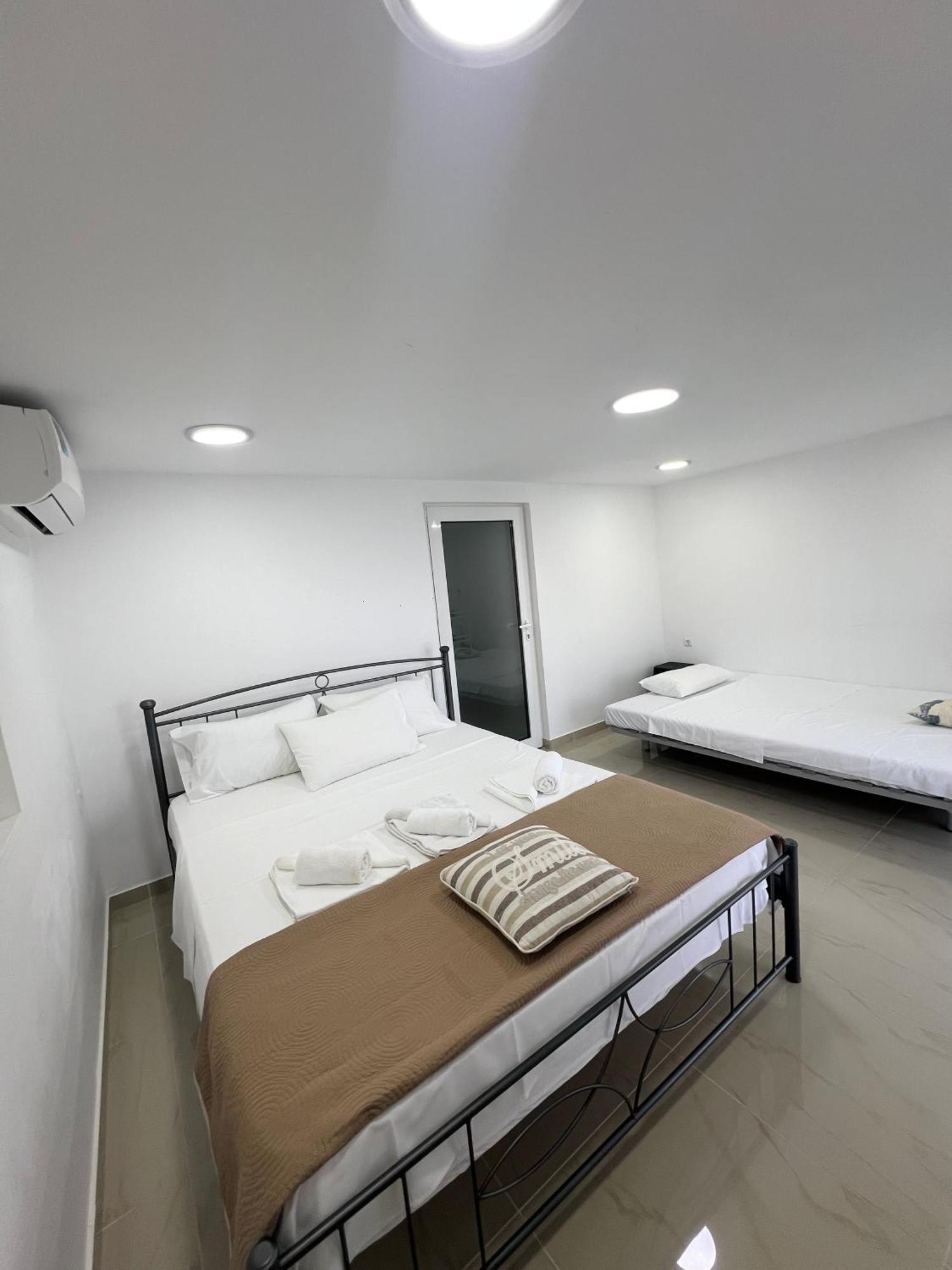 Aronis Spyros Panoramic Seaview Apartments Longos  Bilik gambar