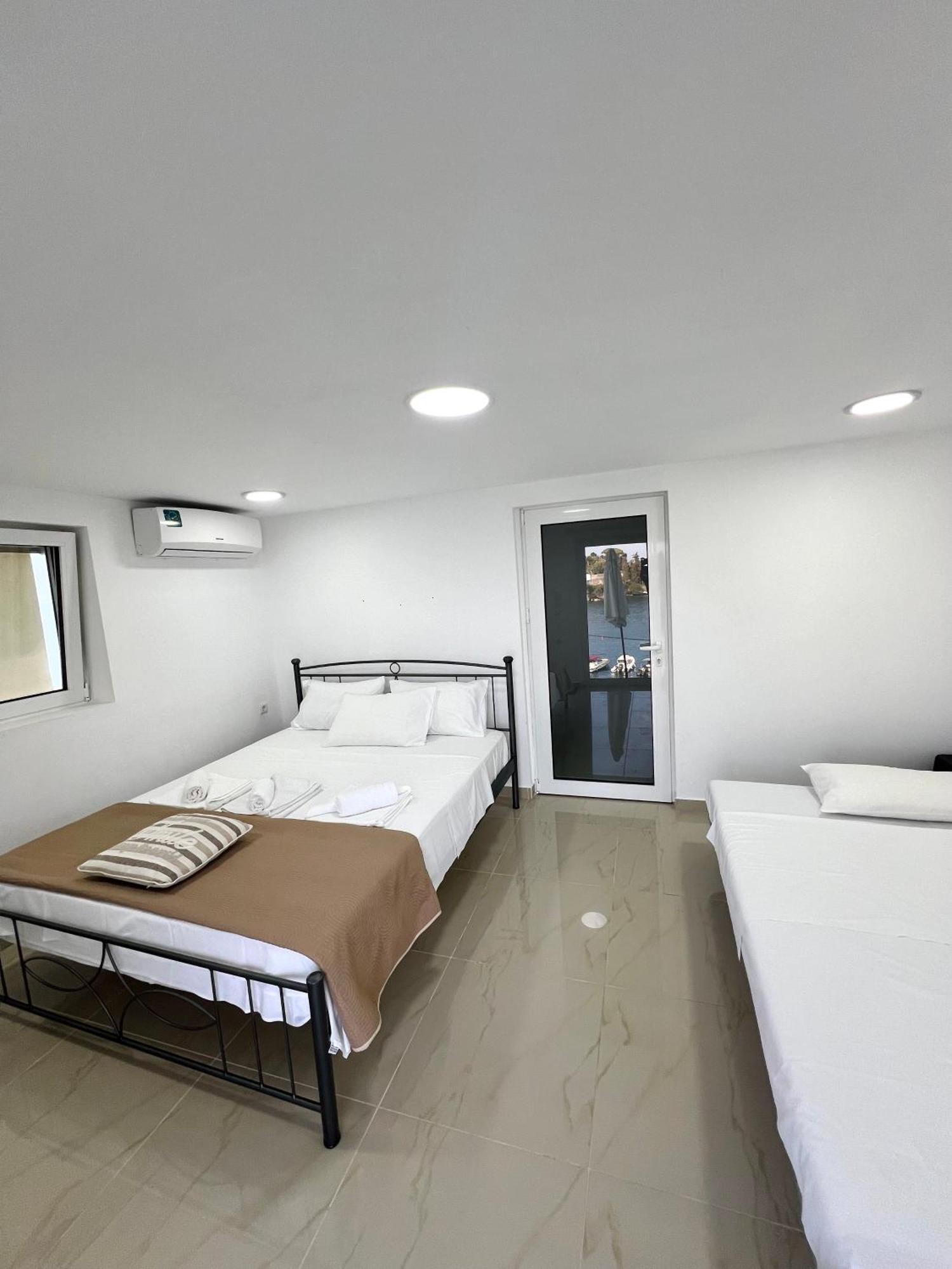 Aronis Spyros Panoramic Seaview Apartments Longos  Bilik gambar